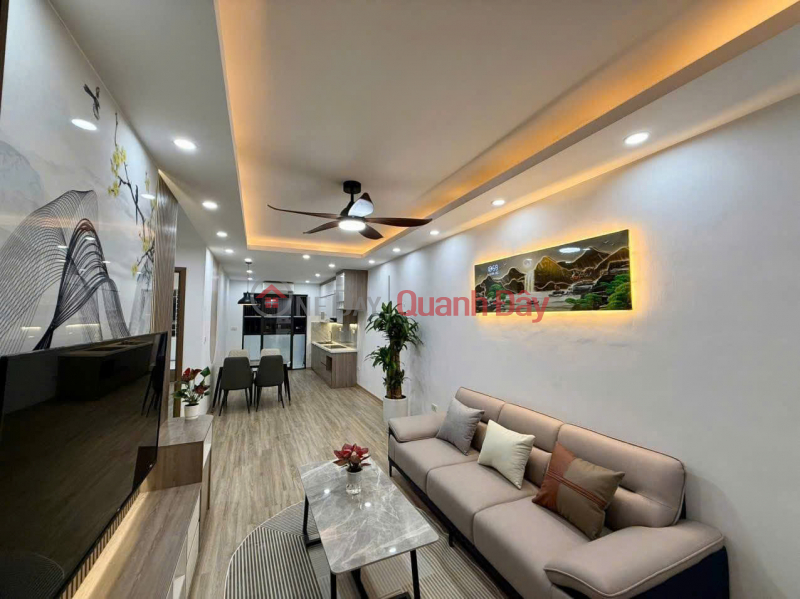 Urgent sale of cool lake view apartment in Hoang Mai district, 9th floor, 72m2, 2 bedrooms, extremely preferential price - just over 3 Sales Listings