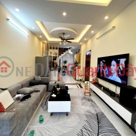 House for sale 45m2 Hoang Hoa Tham street, Tay Ho 11 bedrooms Stable cash flow Price 6.1 Billion VND _0