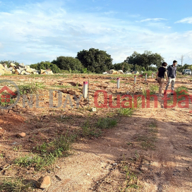 Bán đất thổ cư đôi diện cụm cônng nghiệp suối dầu tại cam tâm khánh hoà. 128m2 giáng 830tr full thổ cư _0