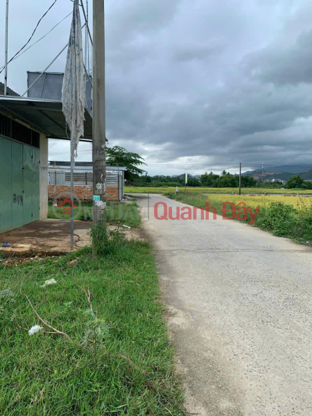 đ 13.5 Million Residential land for sale, frontage on Lien Thon street, Vinh Phuong commune, Nha Trang. Selling price 13.5 million\\/m2