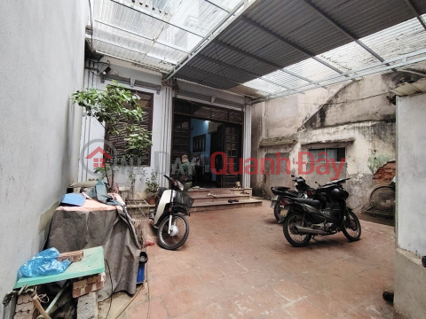*** NHỈNH 11₫ CÓ NGAY 100m2 TẠI NGUYỄN VĂN CỪ -LONG BIÊN. 
HIỆN TẠI ĐÃ CÓ NHÀ 4 TẦNG* (65M2)+SÂN RỘNG. _0