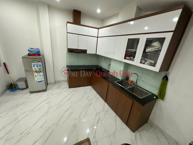 đ 17 Billion Urgent sale of 6-storey Elevator Apartment 55m2, price 17 billion, Hoang Quoc Viet, Cau Giay.