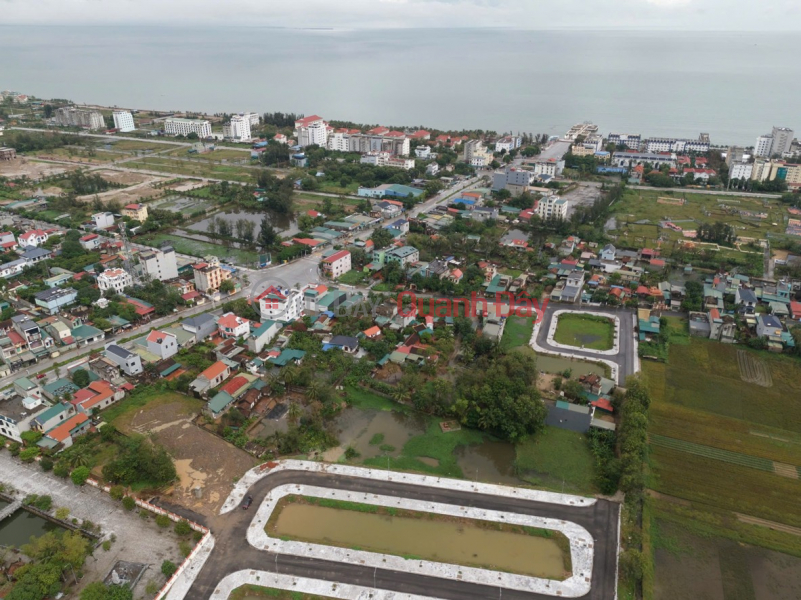 Đất biển trung tâm khu du du lịch Hải Tiến mà giá chỉ có hơn 700 triệu Việt Nam, Bán đ 730 triệu