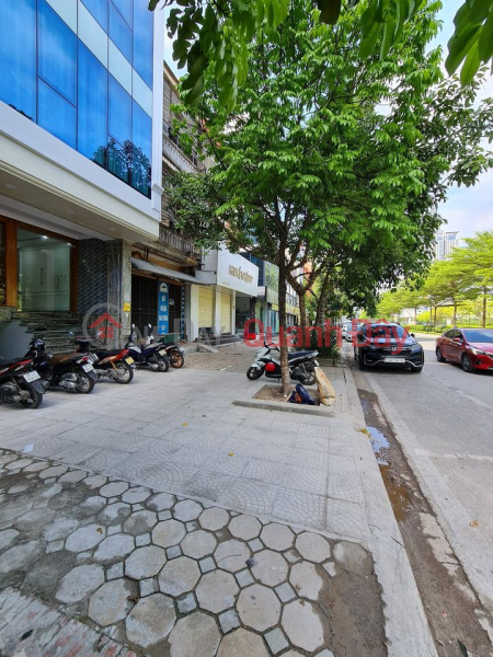 The owner urgently sells the 110m2 office building on Dao Tan Street, Ba Dinh, for 45 billion. Sales Listings