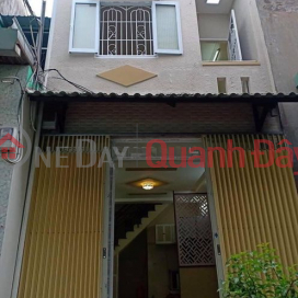 House for rent on Lac Long Quan street (849-1790403260)_0