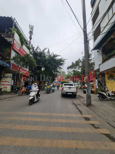 Own a riverside living space – 255m2 in Tan Quang, Van Lam. 11m wide road. Contact 0989894845, Vietnam | Sales đ 14.99 Billion