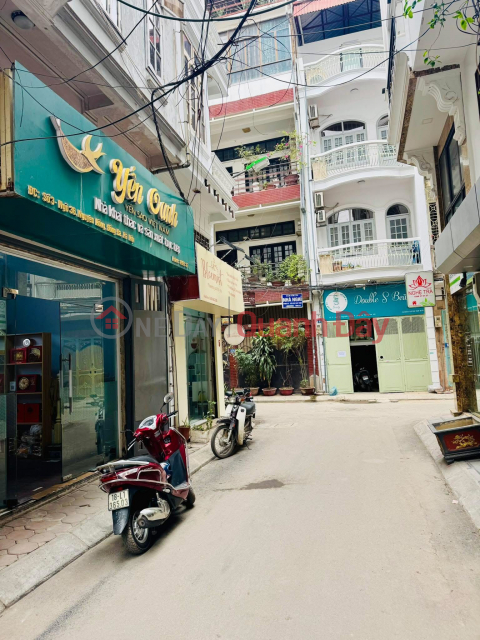Bán nhà phân lô phố Nguyên Hồng - Đống Đa, 36m2 oto tránh - kinh doanh giá 16,3 tỷ _0