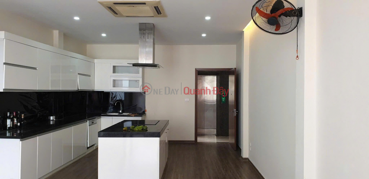 Mặt Phố Nguyễn Hoàng 76m/6T Thang máy, MT 4.7m 44 Tỷ, Vỉa hè rộng, KD sầm uất Niêm yết bán