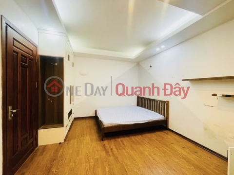 VỊ TRÍ CỰC ĐẸP- TRUNG TÂM CẦU GIẤY - NGÕ THÔNG SANG TRUNG KÍNH - TRƯỚC NHÀ RỘNG THOÁNG SÁNG-GIAO THÔNG THUẬN _0