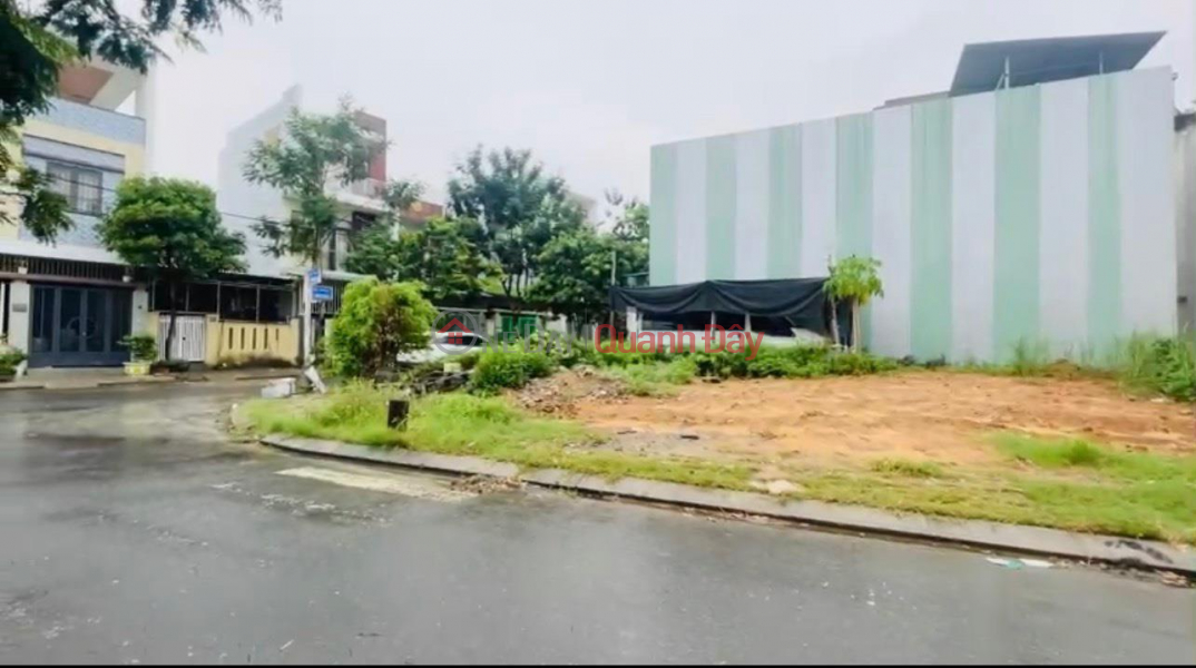 OWNER NEEDS TO SELL QUICKLY 2-FRONT LOT OF LAND - GOOD PRICE In Cam Le District, Da Nang City Sales Listings