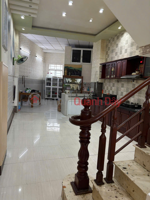 109. 3 Bedroom House 10 Million Near Vincom Hung Vuong Convenient For Business _0