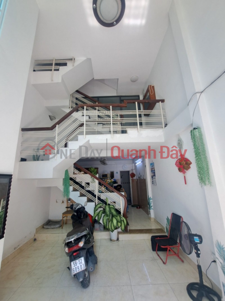 Alley 229\\/ Le Quang Dinh - Thong Tu Tung Alley - Free Furniture - 5 Floors - 4 Bedrooms - Only 5.35 Billion Sales Listings