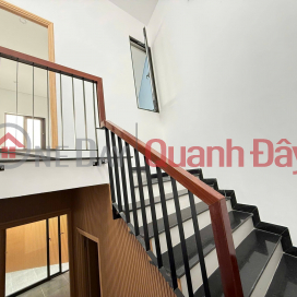 3-story house in a car-accessible alley at 583 Ton Duc Thang Street, 50 meters from the main road - Affordable price _0
