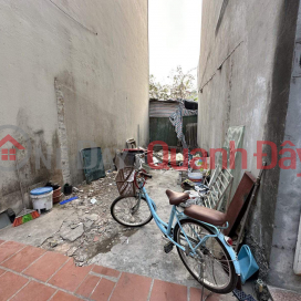 FOR SALE THACH Ban (Co Linh) 30 M2..MT: 3.5M _ INVESTMENT PRICE _0