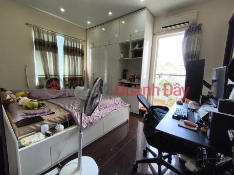 OWNER SELLING 100M2 APARTMENT WITH READY TITLE DEED AND FULLY FURNISHED IN TRUNG SON RESIDENTIAL AREA _0