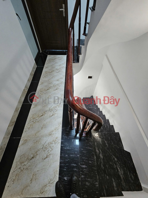 - Siêu Phẩm Đại Cát Bắc Từ Liêm oto đỗ cổng dt 30m 4 tầng mt 4,5m chỉ 5,65 tỷ có thương lượng _0