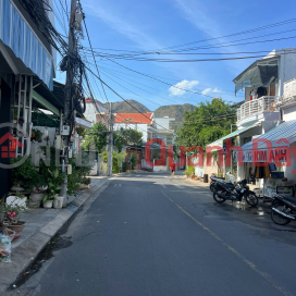 BÁN ĐẤT TẶNG NHÀ – VỊ TRÍ ĐẸP TẠI VĨNH HOÀ, NHA TRANG, CÁCH BIỂN CHỈ 800M _0