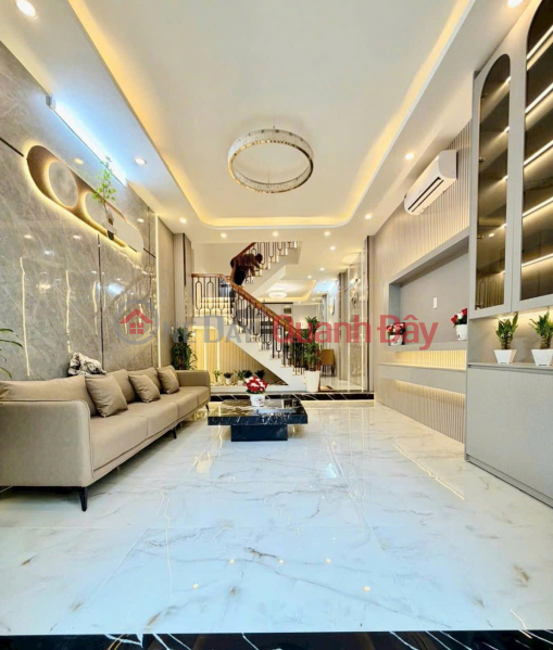 Nhà đẹp hẻm 1942 Huỳnh Tấn Phát, 4x14m, 5.8 tỷ, tặng nội thất tiền tỷ Niêm yết bán