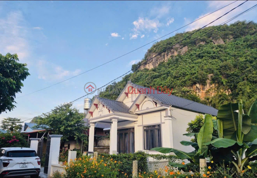 Opportunity to own a cheap Thai roof house in Moc Chau, newly built house, near Moc Chau tourist center. Sales Listings