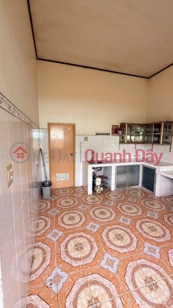  Please Select Residential, Sales Listings đ 2.2 Billion