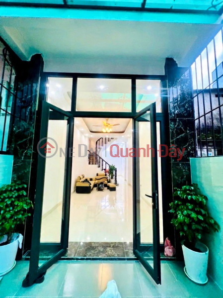 Property Search Vietnam | OneDay | Nhà ở, Niêm yết bán, bán nhà cầu giấy 50m x4 tầng 12,3 tỷ,ngõ thông,lô góc,dân xây.full nội thất,gần ô tô