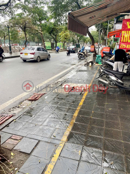 House on Kim Nguu street, lot 2 open sides, prime location, multi-industry business, 68m2, 5 floors, 28 BILLION VND Sales Listings