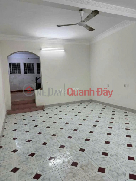 Cho thuê nhà làm VP kinh doanh, TT dạy học Phố Hoàng Ngân, 3 tầng, 90m2, MT 5m, 19 Triệu Niêm yết cho thuê