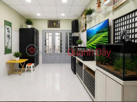 Owner selling quickly a house on Phan Van Han Street, Binh Thanh District - 3 bedrooms, bordering District 1, only 4 billion VND. _0