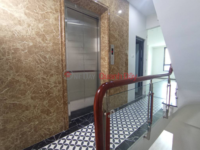 SUPERIOR LOT PRODUCT IN ALLEY 3 PHUONG CANH – CAR ACCESSIBLE – 7 FLOORS WITH ELEVATOR – EXTREMELY BEAUTIFUL BUSINESS \\/ OFFICE – 3 STEPS Vietnam | Sales, đ 13.7 Billion