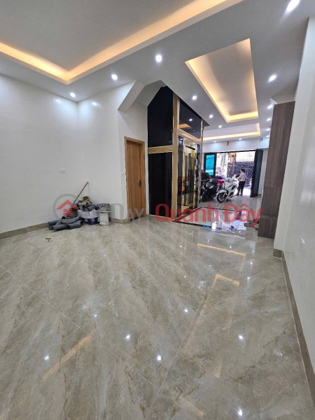 VIPPhân lô Mạc Thái Tổ, Cầu Giấy 65m 7T Thang máy, Ô tô vòng quanh, 33 tỷ, Việt Nam | Bán, đ 33 tỷ