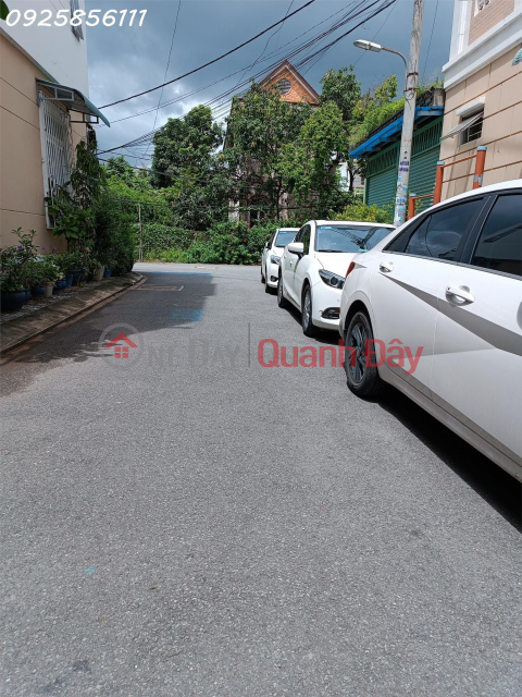 Townhouse owner Tang Nhon Phu A, District 9 area 59.5m2 car alley 7m _0
