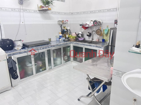 Due to relocating, I need to sell my house and land quickly in Tan Thach - near the district intersection - Furniture included. _0