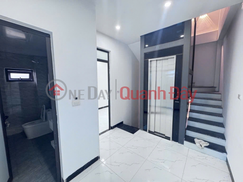 43m phú lãm hà đông _chỉ hơn 7 tỷ có nhà đẹp thang máy vù vù _ ngõ oto đỗ cửa ngày đêm_ gần chợ dân sinh _0