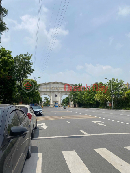 Property Search Vietnam | OneDay | Residential, Sales Listings, Owner selling service land plot 5.5 in Tram Troi, 108.4m² – 5.36m frontage. A plot of land more beautiful than a beauty queen.
