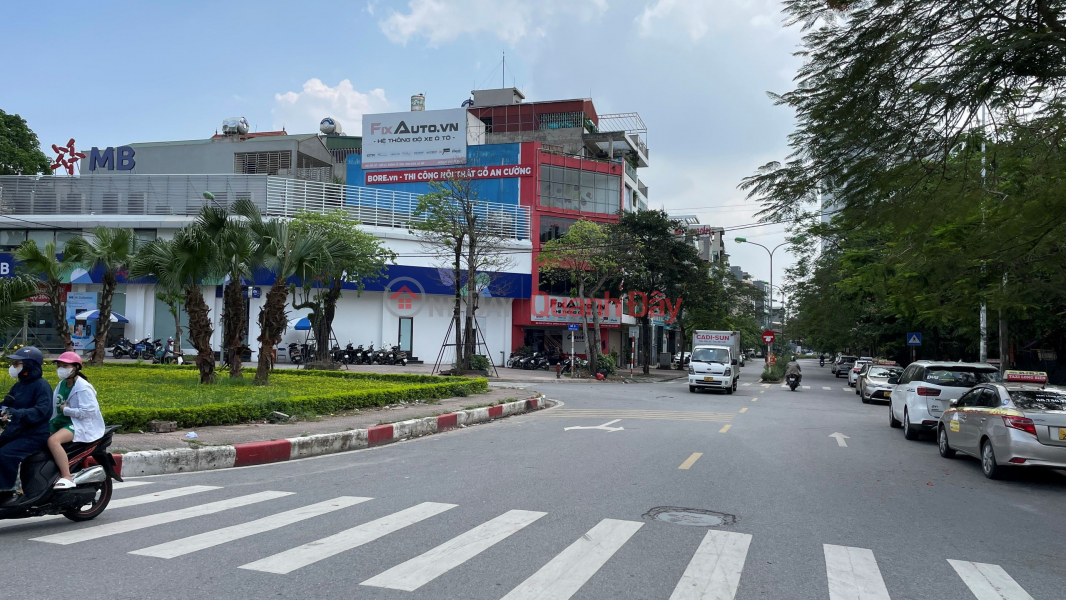 Property Search Vietnam | OneDay | Nhà ở | Niêm yết bán Quá sốc, Bán nhà mặt phố Cổ Linh, đoạn sầm uất nhất phố 130m, MT6.8m, chỉ 140tr/1m2