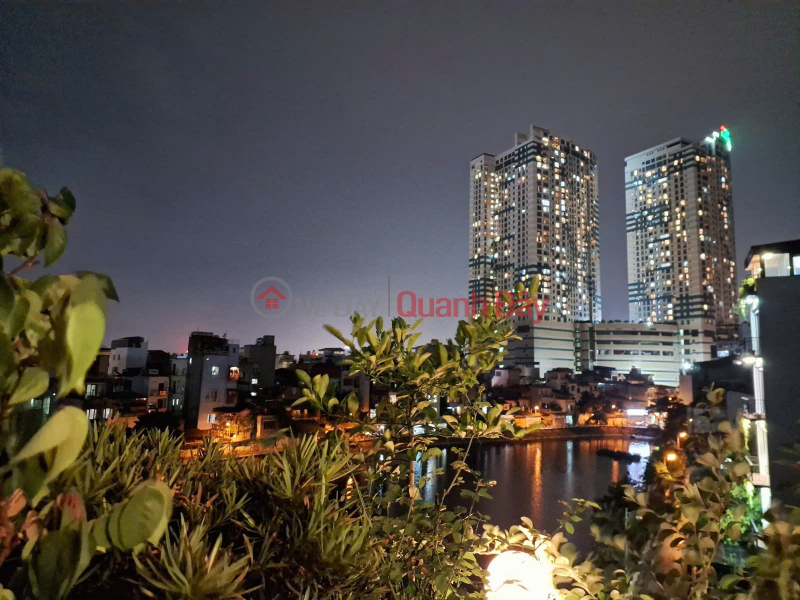 đ 19.8 Billion BEAUTIFUL HOUSE WITH VIEW OF Tai Trau Lake 40\\/64 m2 X 5 Floors X 19.8 billion Long Bien - Hanoi.