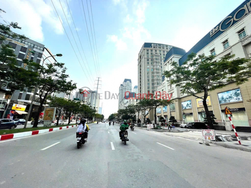 Property Search Vietnam | OneDay | Residential Sales Listings, Extremely rare masterpiece for sale – 3 steps to car – 50m to street front