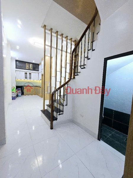 House for sale on Hoang Cau Street, Two-sided house, near the lake, 57mx5T, Price: 10.5 billion, Contact: 0396935190., Vietnam Sales | đ 10.5 Billion