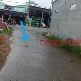 OWNER NEEDS TO SELL A LOT OF Land, Beautiful Location, Quoi Son Commune, Chau Thanh District, Ben Tre _0
