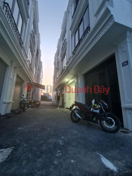 Property Search Vietnam | OneDay | Residential, Sales Listings Located in a beautiful location, close to the central area, convenient transportation, large parking lane, close to schools, markets
