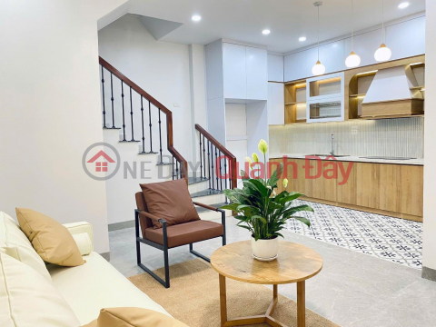 House for sale on Pham Van Dong - Xuan Dinh Ward 37 meters 5 floors 10.5 billion _0