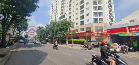 For rent PRIME LOCATION front house Vuon Lai 64m2, 4 floors _0