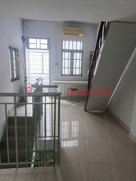 đ 9 Million/ month, HOUSE IN GOOD LOCATION - GOOD PRICE, NEED TO RENT QUICKLY house in Binh Thanh district, HCMC