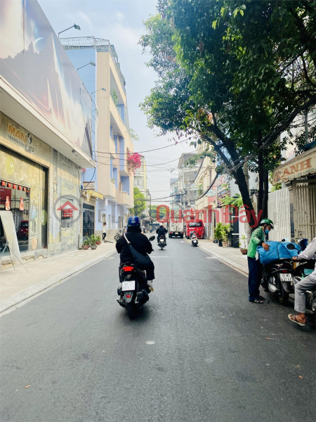 đ 9,48 tỷ **Bán nhà MT Quảng Hiền, P11, quận Tân Bình; (76m2) 2 tầng - nhỉnh 9 tỷ