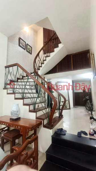 Property Search Vietnam | OneDay | Nhà ở, Niêm yết bán | Bán nhà Ôtô tránh Phố Hoàng Cầu: 50m2/5Tầng/MT 4.2m 27 Tỷ Cách Hồ 30m, KD đỉnh