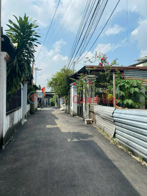 Land for sale in Tan Phong Ward, near market 26, auto road, 4m x 28m, separate residential land certificate, only 2.5 billion _0