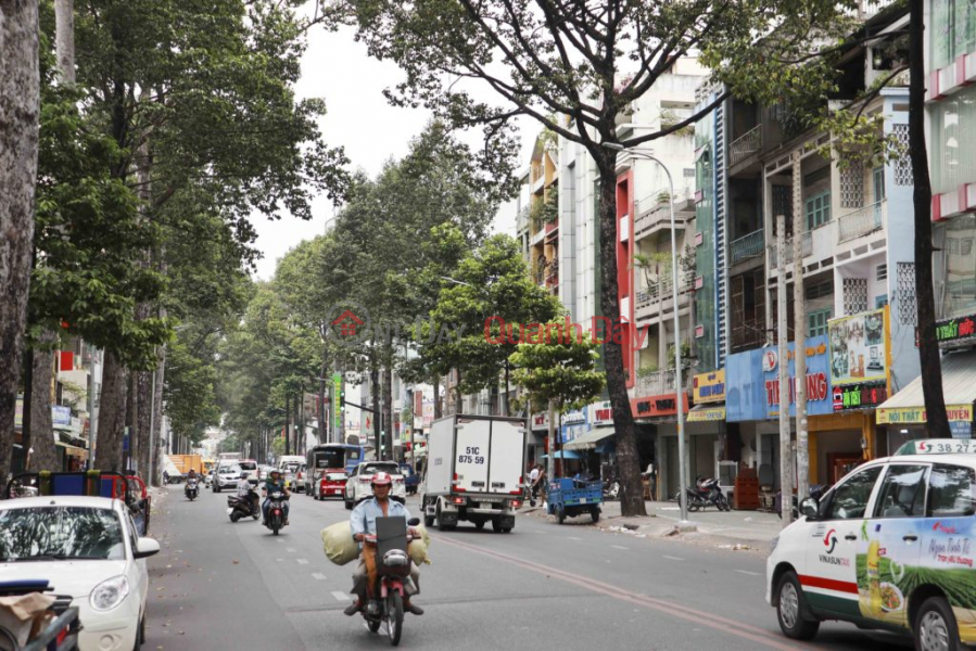 Vu Pham Ham Cau Giay Street - Football Sidewalk - Peak Business - 152m2 Asking Price 83 billion. Sales Listings