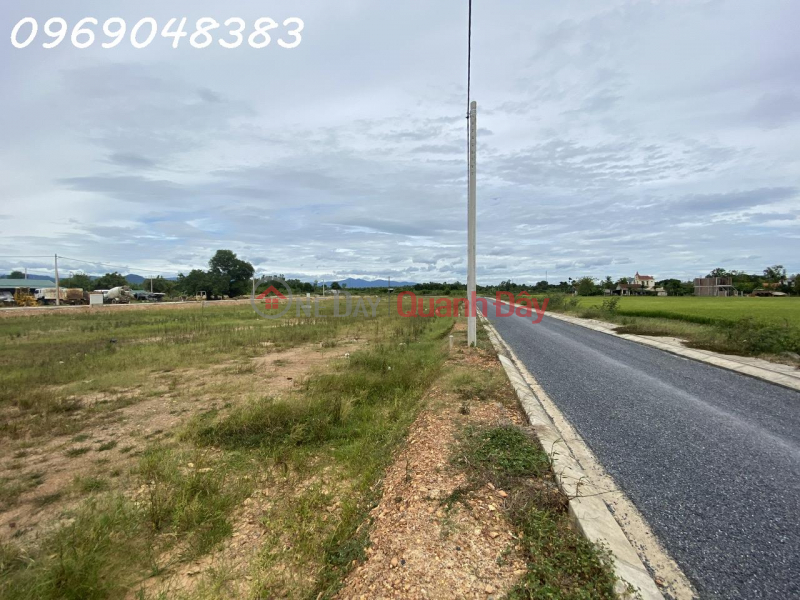 đ 1.81 Billion | Selling a prime plot of land in Duc Son residential area, Dong Hoi, Quang Binh, area 200m2, ideal for investment.