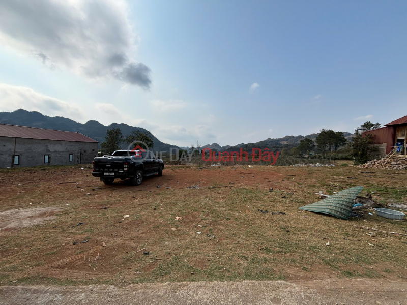 Đất nền Phường Đông Sang thị xã Mộc Châu cần sang nhượng. Vị trí trung tâm du lịch rừng thông Bản Áng. Niêm yết bán