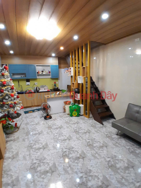 ► House in Trung Nu Vuong, near Le Dinh Tham, 50 m2, 2 floors, clean and beautiful, large yard, 2.2 billion Sales Listings